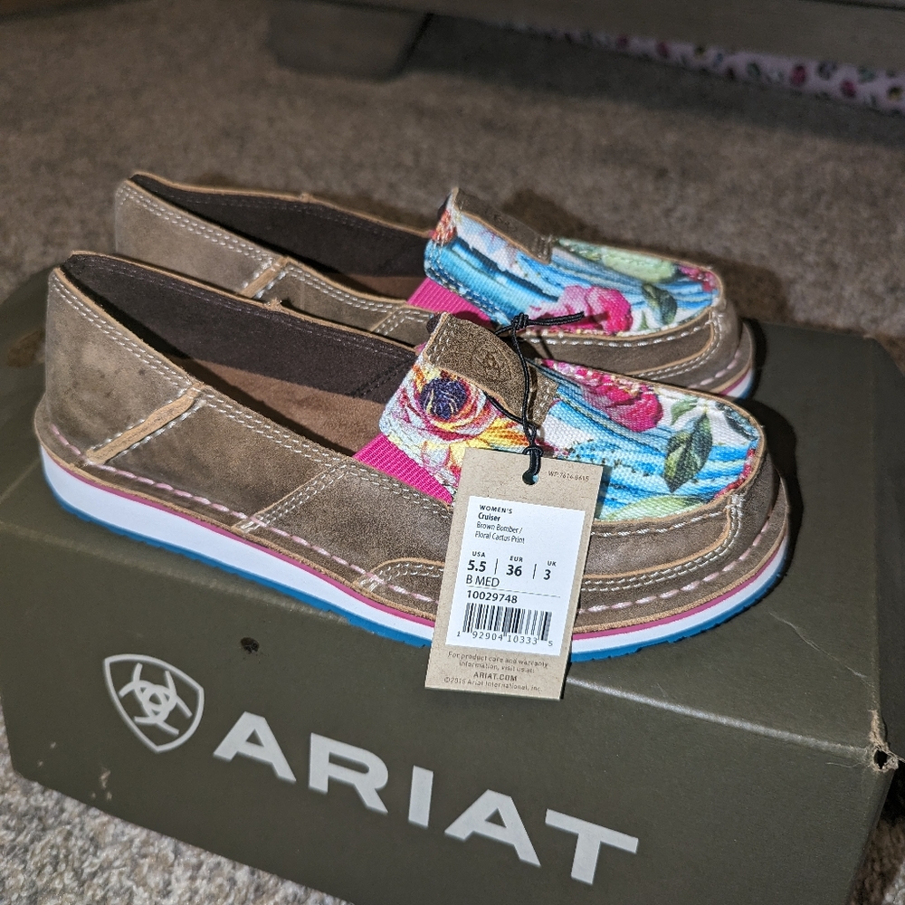 Ariat Cruisers Brown Bomber/Floral Cactus print